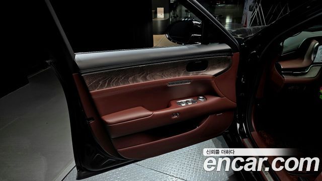 Genesis G90 2023 — photo 14