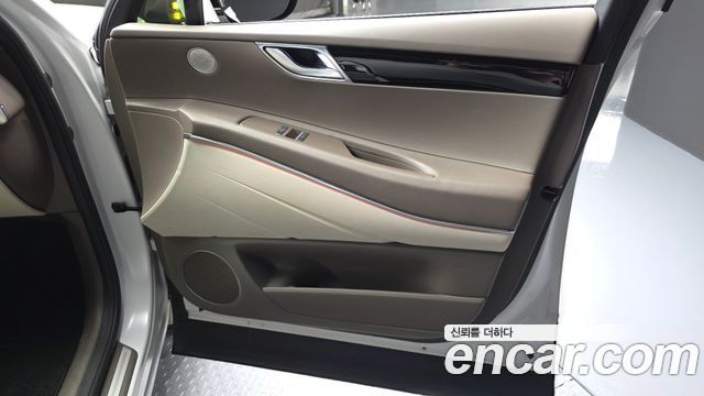 Genesis GV80 2022 — photo 14
