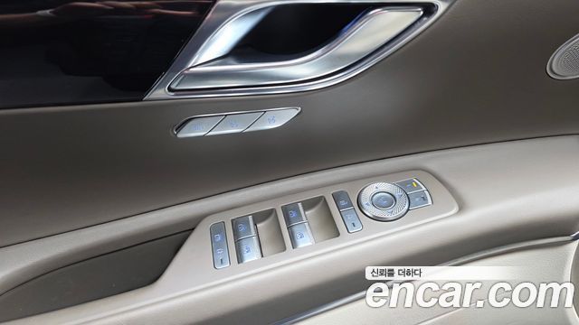 Genesis GV80 2022 — photo 31