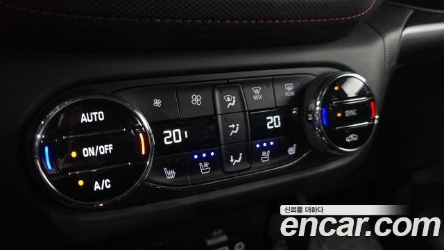 Chevrolet Korea Trailblazer 2021 — photo 24