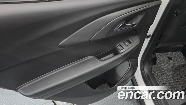 Chevrolet Korea Trailblazer 2021 — photo 15
