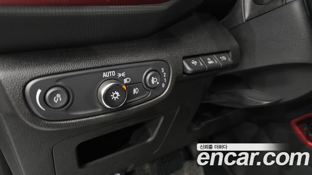 Chevrolet Korea Trailblazer 2021 — photo 28