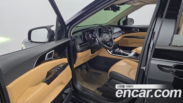 Kia Canival 2022 — photo 10