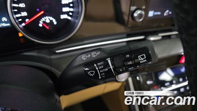 Kia Canival 2022 — photo 16