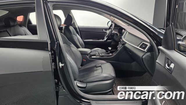 Kia K5 2019 — photo 11