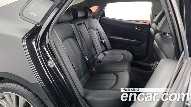 Kia K5 2019 — photo 12