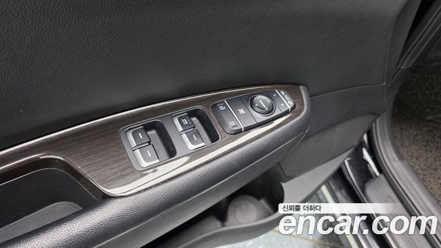 Kia K5 2019 — photo 17