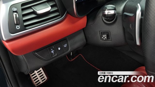 Genesis G70 2023 — photo 30