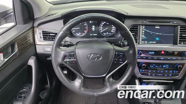 Hyundai Sonata 2016 — photo 13