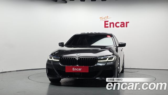 BMW 5-Series 2023 — photo 3