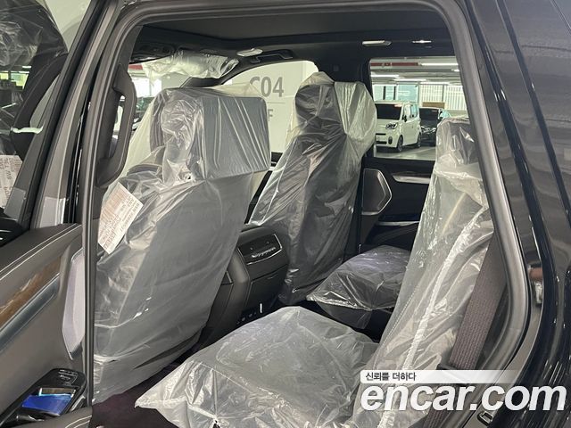 Cadillac Escalade 2026 — photo 8