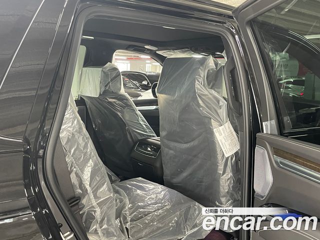 Cadillac Escalade 2026 — photo 9