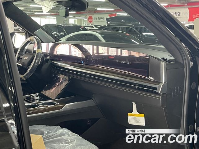 Cadillac Escalade 2026 — photo 16