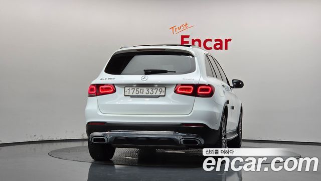 Mercedes-Benz GLC-Class 2020 — photo 4