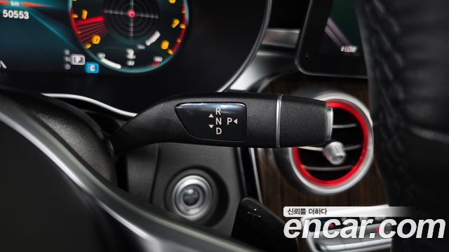 Mercedes-Benz GLC-Class 2020 — photo 12
