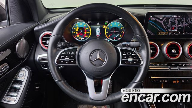 Mercedes-Benz GLC-Class 2020 — photo 18