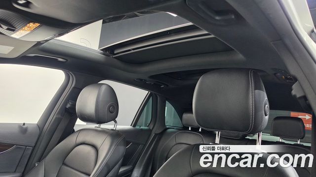 Mercedes-Benz GLC-Class 2020 — photo 24