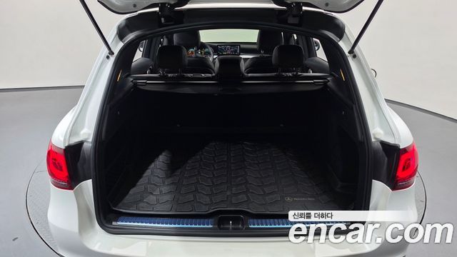 Mercedes-Benz GLC-Class 2020 — photo 25