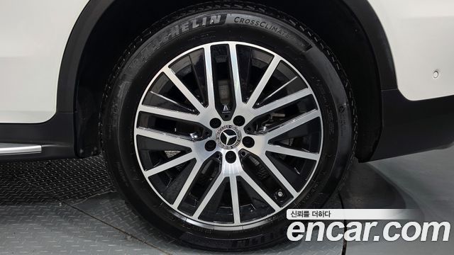 Mercedes-Benz GLC-Class 2020 — photo 7