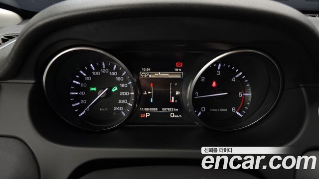 Land Rover Discovery Sport 2016 — photo 8