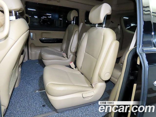 Kia Canival 2018 — photo 7