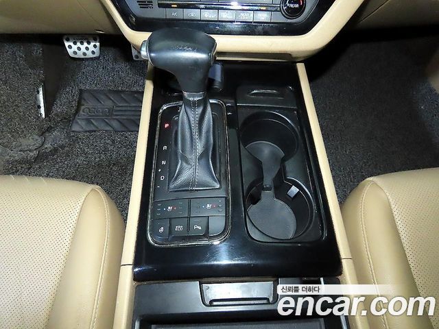 Kia Canival 2018 — photo 11
