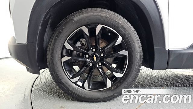 Chevrolet Korea Trailblazer 2021 — photo 5
