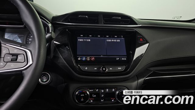 Chevrolet Korea Trailblazer 2021 — photo 15