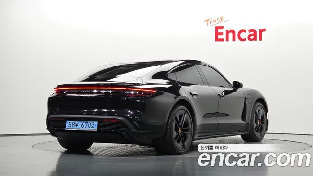 Porsche Taycan 2025 — photo 2