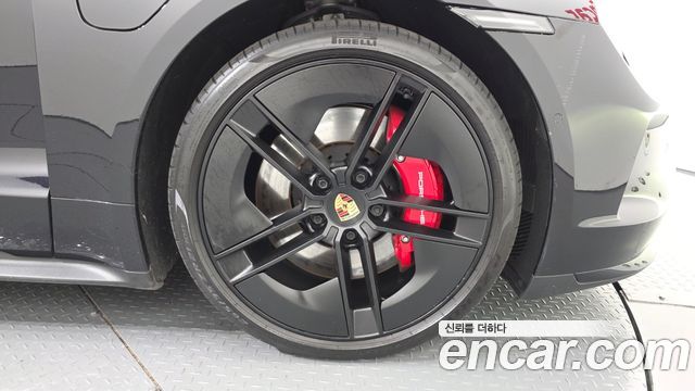 Porsche Taycan 2025 — photo 5