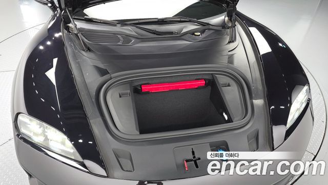 Porsche Taycan 2025 — photo 6