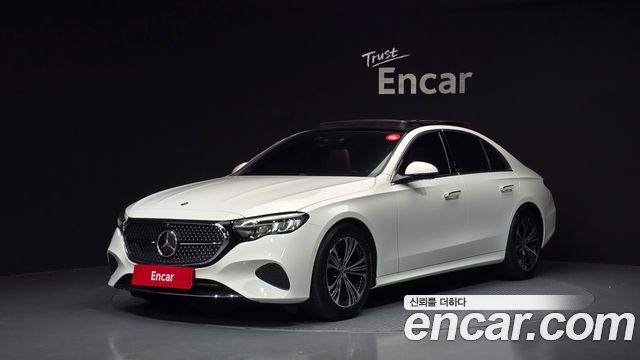 Mercedes-Benz E-Class 2024 — photo 1