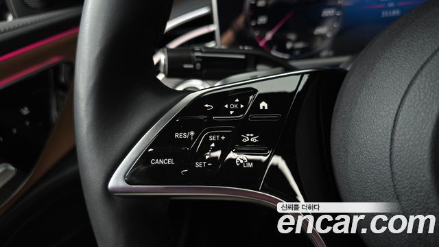 Mercedes-Benz E-Class 2024 — photo 20