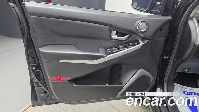 KG Mobility KORANDO 2016 — photo 14