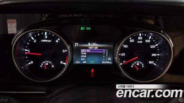 Kia Canival 2022 — photo 11