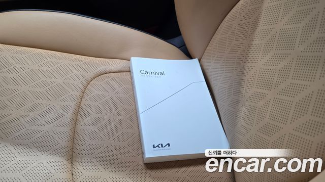 Kia Canival 2022 — photo 20