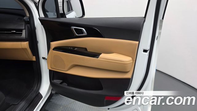 Kia Canival 2022 — photo 15