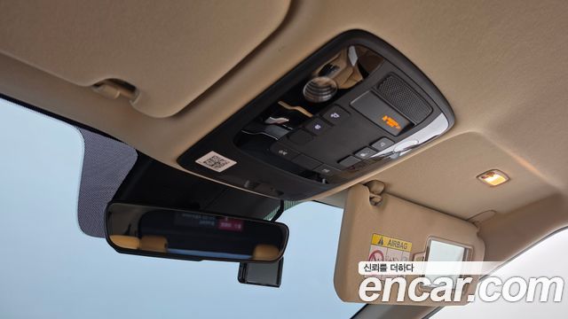 Kia Canival 2022 — photo 28