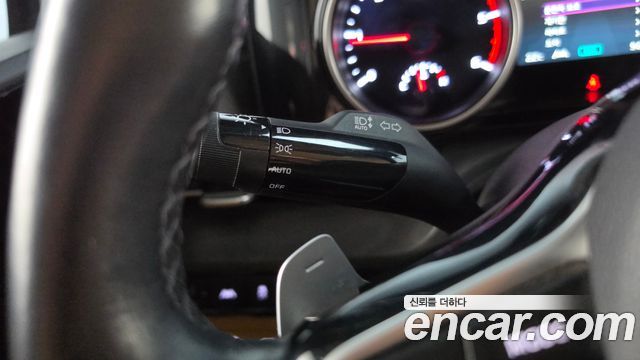 Kia Canival 2022 — photo 35