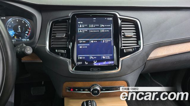 Volvo XC90 2017 — photo 14