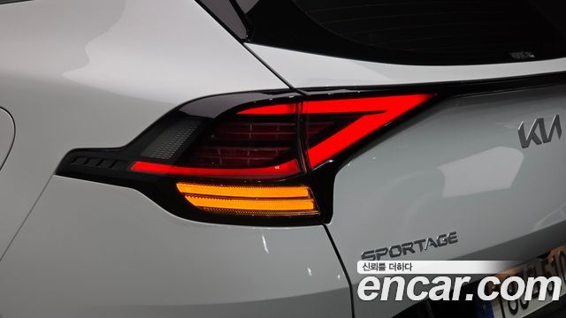 Kia Sportage 2022 — photo 9