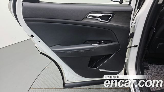 Kia Sportage 2022 — photo 15