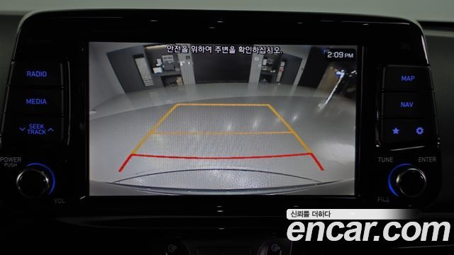 Hyundai i30 2020 — photo 15