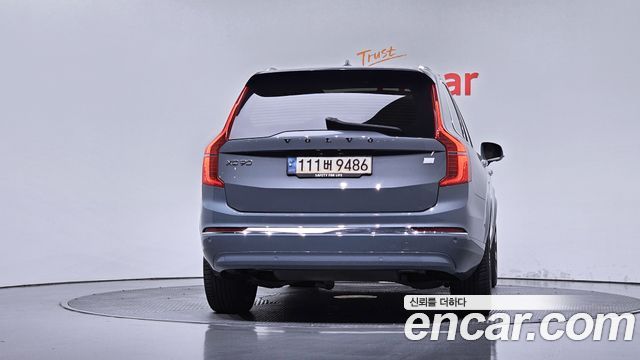 Volvo XC90 2023 — photo 4