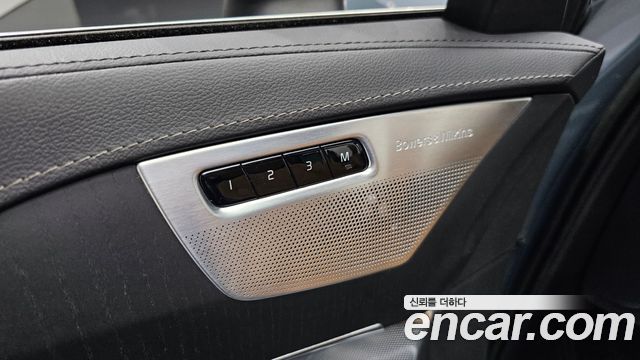Volvo XC90 2023 — photo 30