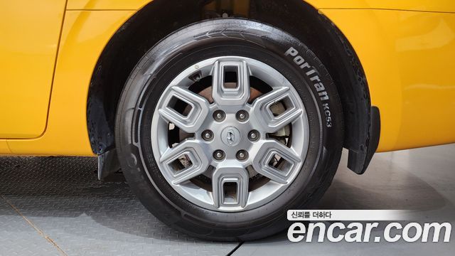 Hyundai Staria 2022 — photo 7
