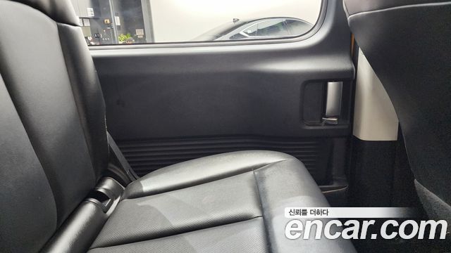 Hyundai Staria 2022 — photo 15