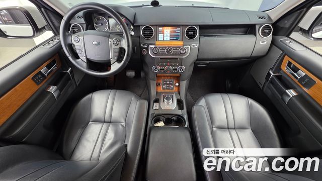 Land Rover Discovery 2014 — photo 7