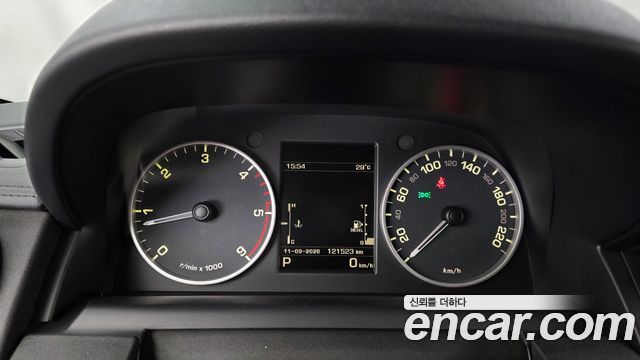 Land Rover Discovery 2014 — photo 8