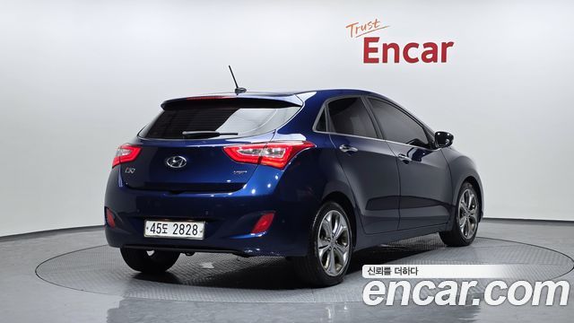 Hyundai i30 2012 — photo 2